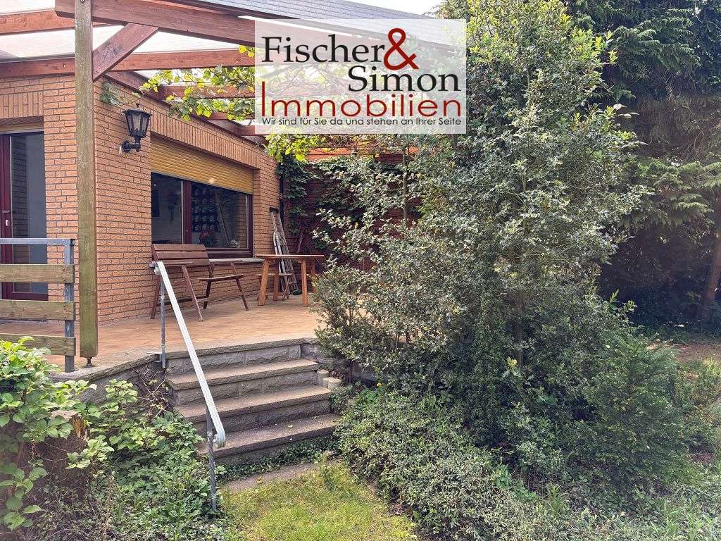 Immobilie in Rehburg-Loccum - Rehburg-Loccum: ansprechendes Einfamilienhaus m. Einliegerwohnung, Keller, Garage u. schönem Garten - Bild 4