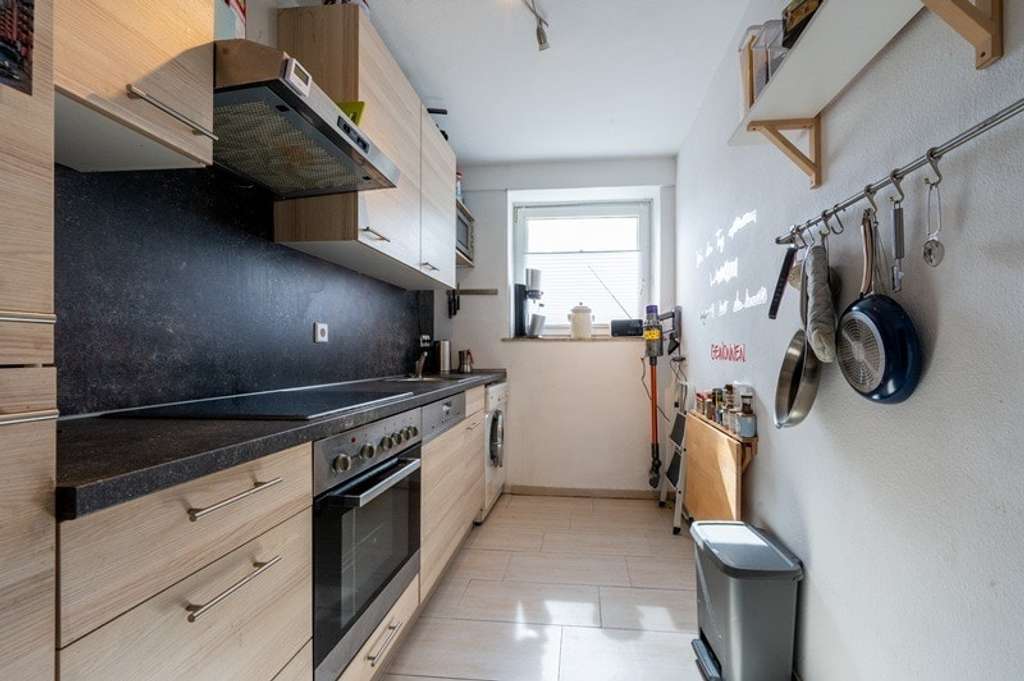 Immobilie in Leer - Bezugsfreie, sanierte 2-Zimmer-Wohnung mit Balkon  - zentrale Lage - Bild 2