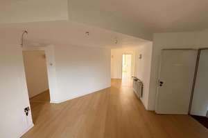 Attraktive 9-Zimmer-Wohnung mit Einbauküche in zentraler Lage von Gelsenkirchen – Fürstinnenstraße 32, 45883 Feldmark, Gelsenkirchen – Vorschaubild 5