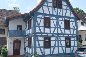 PLATZWUNDER: Charmantes Haus in naturnaher Lage von Friedrichsdorf – Die vollständige Adresse der Immobilie erhältst du vom Anbieter., 61381 Friedrichsdorf – Vorschaubild 1