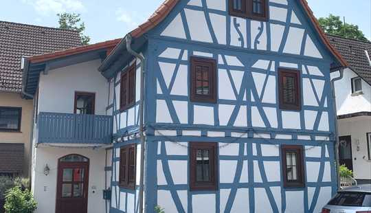 Bild von PLATZWUNDER: Charmantes Haus in naturnaher Lage von Friedrichsdorf
