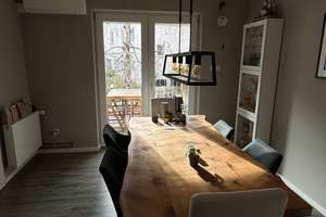 attraktive 4 Zimmer-Wohnung - vollständig saniert; Garage, Wallbox, Klimaanlage, Balkon 