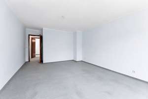 Bezugsfreie 2-Zi.-Whg. mit Balkon, Wintergarten & TG-Stpl. in Gibitzenhof, Nürnberg – Die vollständige Adresse der Immobilie erhältst du vom Anbieter., 90461 Gugelstraße, Nürnberg – Vorschaubild 3
