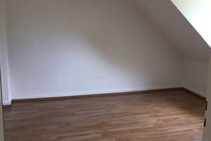 Attraktive, vollständig renovierte 3,5-Zimmer-DG-Wohnung in Bochum – Die vollständige Adresse der Immobilie erhältst du vom Anbieter., 44892 Langendreer/Alter Bahnhof, Bochum – Vorschaubild 3