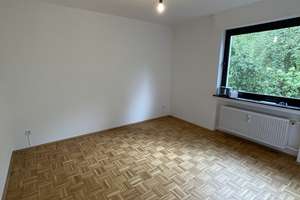 Erstbezug nach Sanierung, Erdgeschoss, 4 Räume, 2 Balkone, Gäste-WC und Bad neu, Parkett Eiche...... – 45239 Werden, Essen – Vorschaubild 7