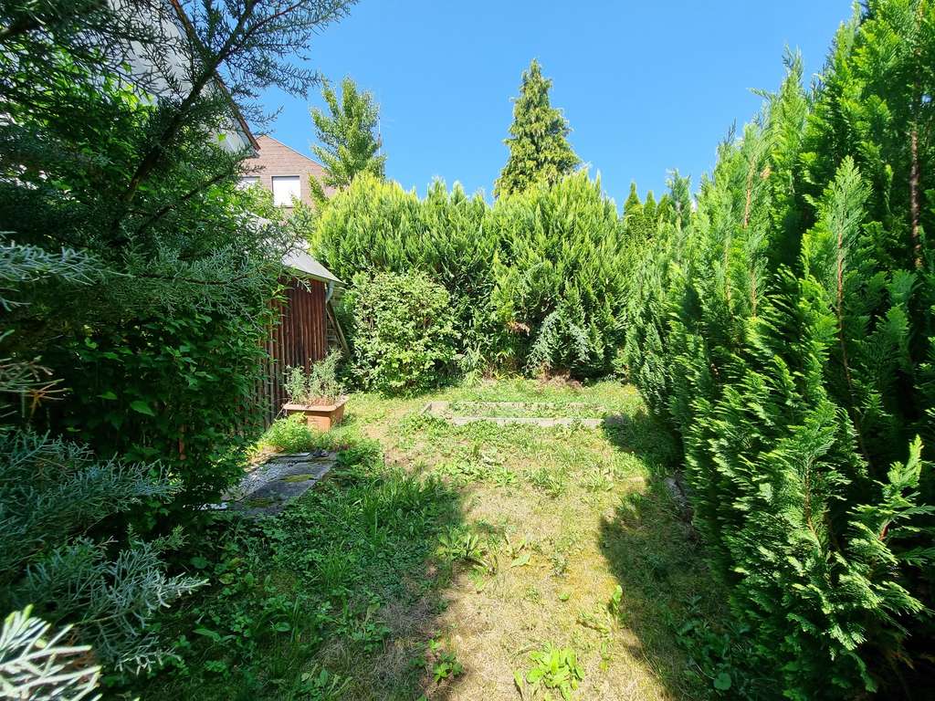 Immobilie in Obersulm - Gepflegtes 8-Zimmer Einfamilienhaus mit 2 Garagen und 2 Stellplätzen in Obersulm/ VB faires Angebot  - Bild 2