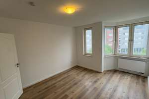 Einzimmerwohnung im 4.OG in Köln-Bayenthal
