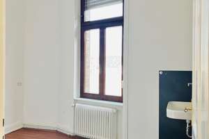 Großzügige Altbauwohnung im beliebten Rheingauviertel! – Die vollständige Adresse der Immobilie erhältst du vom Anbieter., 65197 Rheingauviertel / Hollerborn, Wiesbaden – Vorschaubild 10