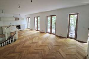 Lebendig wohnen: 4-Zimmer-Wohnung in Friedrichshain