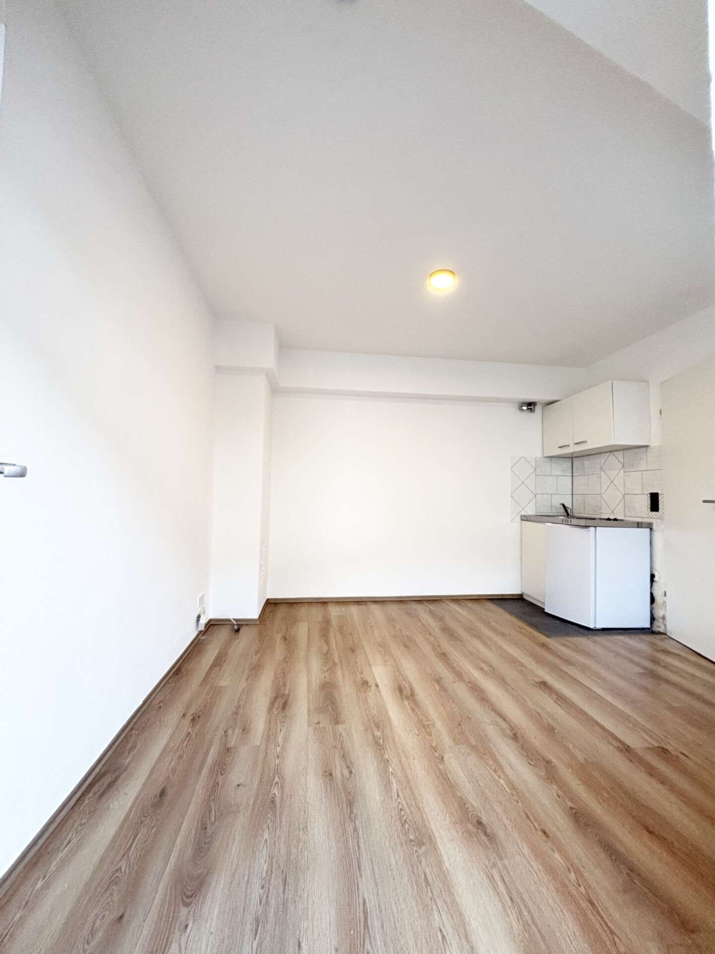 Immobilie in Bad Dürkheim - 2–3 Familienhaus in zentrumsnaher Lage von Bad Dürkheim – ca. 5,0 % Rendite - Bild 3