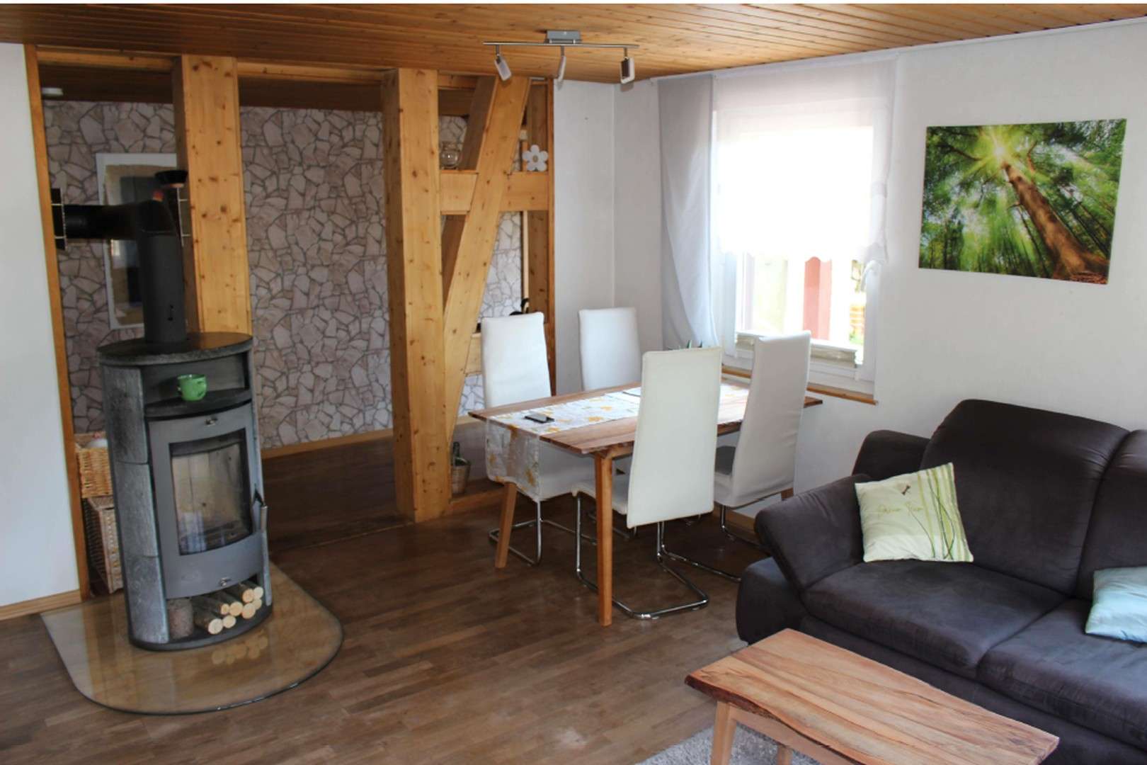 Immobilie in Gütenbach - Wohnen, wo andere Urlaub machen - Einfamilienhaus in traumhafter Schwarzwaldlage. - Bild 6