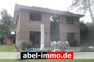 Bergstedt/Sasel: Willkommen in herrlicher Natur! Neubau-Stadtvilla in bester Lage – Die vollständige Adresse der Immobilie erhältst du vom Anbieter., 22395 Bergstedt, Hamburg – Vorschaubild 1