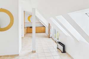 Haidhausen: Stilvolle Altbauwohnung mit Süd-Balkon, Aufzug & großem Entwicklungspotenzial – Die vollständige Adresse der Immobilie erhältst du vom Anbieter., 81667 Haidhausen Süd, München – Vorschaubild 7