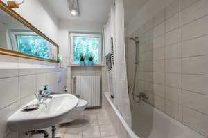 Großes Wohnhaus mit 2 Wohnungen auf schönem Grundstück in Eutin
OT Fissau – Blessenberg 15, 23701 Ostholstein (Kreis) – Vorschaubild 13