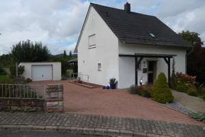 Einfamilienhaus in ruhiger idyllischer Ortsrandlage – Die vollständige Adresse der Immobilie erhältst du vom Anbieter., 76831 Heuchelheim-Klingen – Vorschaubild 1