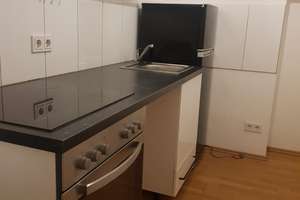 Schöne und ruhige 1-Zimmer Altbauwohnung nahe Spreebogen! Bezugsfrei! – Jagowstr. 17, 10555 Moabit, Berlin – Vorschaubild 12