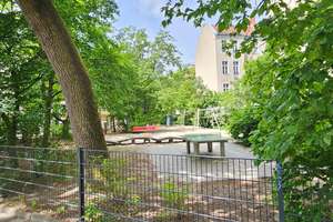 Ruhige, helle Altbauwohnung, 2 Zimmer, in Berlin-Steglitz – Die vollständige Adresse der Immobilie erhältst du vom Anbieter., 12163 Steglitz, Berlin – Vorschaubild 6