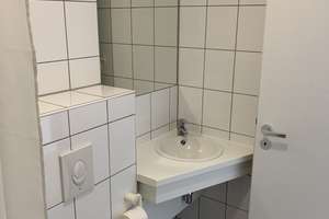 1-Zimmer Wohnung mit Pantryküche und Stellplatz - nur für Studenten und Azubis – Friedenstraße 12b, 93053 Galgenberg, Regensburg – Vorschaubild 4