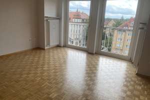 3-Zi-Whg. nähe S-Bahn Laim, 6. Stock mit Alpenblick, provisionsfrei ab sofort