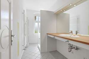 Dachgeschoss-Maisonette | 2 Balkone | begehrte Mitte-Lage | Aufzug | saniert – Zionskirchstraße 2, 10119 Mitte (Ortsteil), Berlin – Vorschaubild 4