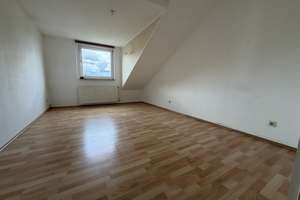 ++ Grüne Idylle vor der Tür, die Stadt im Rücken: 5-Zimmer-Wohnung mit Dachterrasse und Garten ++ – Die vollständige Adresse der Immobilie erhältst du vom Anbieter., 42655 Solingen-Mitte, Solingen – Vorschaubild 11