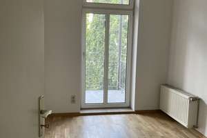 Frisch renovierte 3 Raum Wohnung, neue EBK, Stellplatz, grüne Lage, perfekter Grundriss – Böttgerstr. 5, 4328 Paunsdorf, Leipzig – Vorschaubild 6