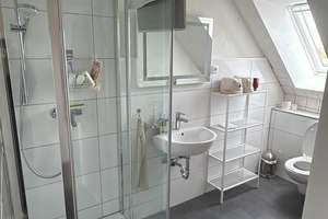 von privat: Top Lage Blücherplatz, sehr gepflegte 4 Zimmer Wohnung, z.Zt. vermietet zu verkaufen  – Blücherstraße 8, 24105 Blücherplatz, Kiel – Vorschaubild 5