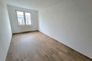 Stadtleben mit Weitblick: Moderne Dachgeschosswohnung mit Balkon und Einbauküche! – Die vollständige Adresse der Immobilie erhältst du vom Anbieter., 9131 Hilbersdorf, Chemnitz – Vorschaubild 9