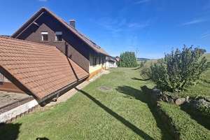Wohnhaus mit drei Wohnungen und Garagen in Schopfheim-Gersbach – Die vollständige Adresse der Immobilie erhältst du vom Anbieter., 79650 Schopfheim – Vorschaubild 4