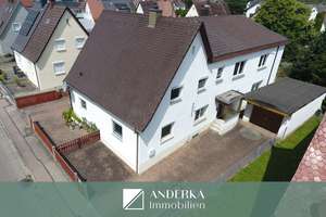 Wohnen mit Potenzial: Doppelhaushälfte mit Garten & Garage in Günzburg! – Die vollständige Adresse der Immobilie erhältst du vom Anbieter., 89312 Günzburg – Vorschaubild 1