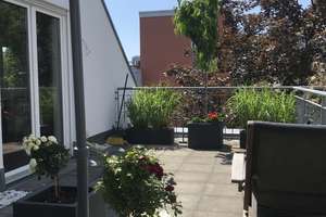 2,5-Zi-Wohnung mit Dachterrasse, ruhige Lage im Zentrum   