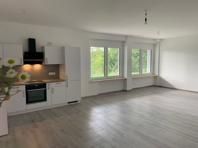 Traumhafte 123 m² - EG-Wohnung , herrlicher Blick über die Fränkische Schweiz - Top Energiewerte!
