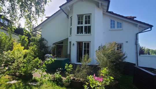Bild von Charmante DHH mit Garten (provisionsfrei)