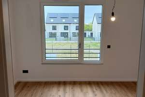 LUXUS-NEUBAUERSTBEZUG ZUR MIETE! 5 Zimmer - 2 Bäder -  EXTRA Fußbodenheizung EG - Klimageräte – Von-Stephan-Straße 51, 52428 Jülich – Vorschaubild 32
