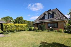 Modernisiertes Einfamilienhaus mit Garage in ruhiger Seitenstraßenlage von Brunsbüttel – Die vollständige Adresse der Immobilie erhältst du vom Anbieter., 25541 Brunsbüttel – Vorschaubild 4