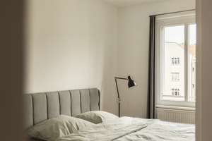 Über den Baumkronen - helle Zweizimmerwohnung mit Südwestbalkon & Aufzug – Marchlewskistraße 99, 10243 Friedrichshain, Berlin – Vorschaubild 9