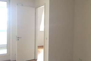 Hochwertig ausgestattete 2-Zimmerwohnung mit Skylineblick... – 60329 Bahnhofsviertel, Frankfurt am Main – Vorschaubild 6