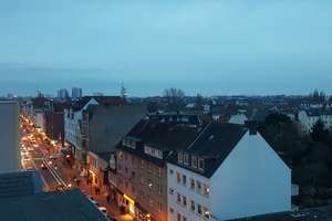 Anfragen NUR per E-Mail. Penthouse - Dachterrasse - Fahrstuhl - Kaminofen - EBK - Brhv. – Hafenstr. 188, 27568 Lehe, Bremerhaven – Vorschaubild 22