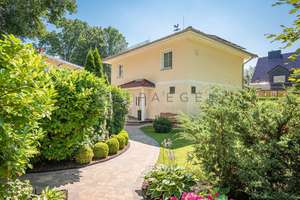Eine Villa wie ein Boutique-Hotel – stilvolle Eleganz mit beheiztem Pool – Die vollständige Adresse der Immobilie erhältst du vom Anbieter., 14612 Falkensee – Vorschaubild 20