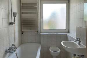 Attraktive 3 Zimmer-Wohnung mit Balkon ! – Gebbertstr. 146, 91058 Sebaldus, Erlangen – Vorschaubild 7