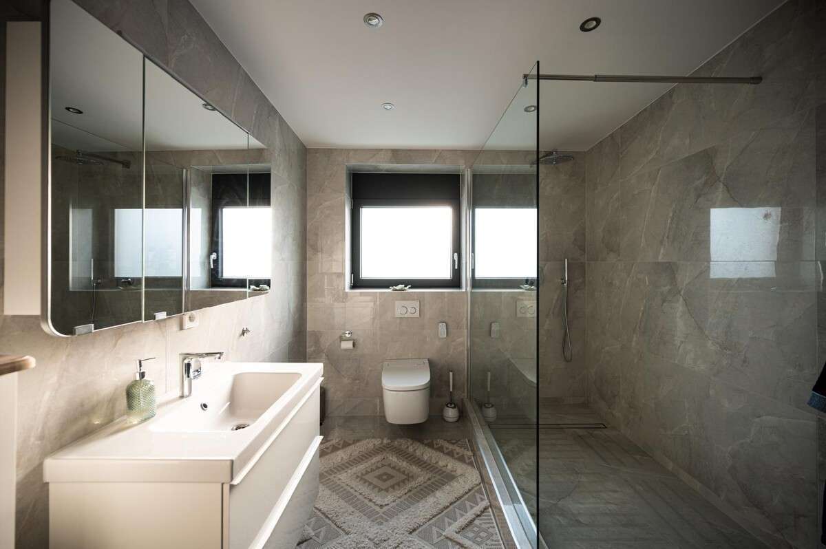 Immobilie in Plankstadt - Großzügiges, sehr schönes Familienhaus mit Garten - Bild 12