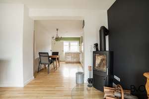 Wohnkomfort im Doppelpack: Kamin, Garten und Freiheit zum Einzug. – Die vollständige Adresse der Immobilie erhältst du vom Anbieter., 24147 Elmschenhagen, Kiel – Vorschaubild 7