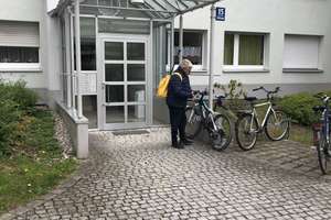 Gehobene 3-Zimmer Wohnung mit Loggia 15m2  im 2 OG in Grünem neben der Schule in Perlach – Strehlerasnger 15, 81735 Neuperlach, München – Vorschaubild 1