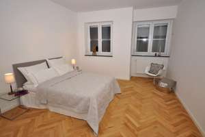 Rarität: 3 sonnige Zimmer mit Dachterrasse und 2 Bädern ggü. Fuggerei – Jakoberstr. 35, 86152 Jakobervorstadt-Nord, Augsburg – Vorschaubild 3