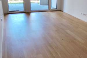 Attraktive 3-Zimmer-Wohnung mit Terrasse, Einbauküche und Tiefgaragenstellpl – Clara-Schumann-Straße 5, 93049 Westenviertel, Regensburg – Vorschaubild 2