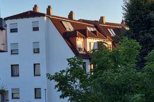 Helle 4-Zimmer Wohnung mit Balkon im 3. OG in Würzburg-Heuchelhof – Die vollständige Adresse der Immobilie erhältst du vom Anbieter., 97084 Heuchelhof, Würzburg – Vorschaubild 1