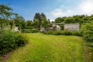 Zentrumsnahes Einfamilienhaus mit parkähnlichem Gartenparadies & PV-Anlage – Lammersdorfer Straße 17, 54576 Hillesheim – Vorschaubild 13