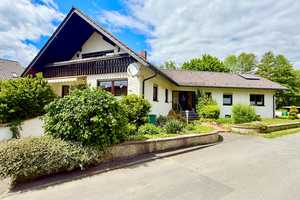 Tolles Wohnhaus mit Einliegerwohnung in sehr gefragter Lage von Kronach – Kronach (Kreis) – Vorschaubild 1
