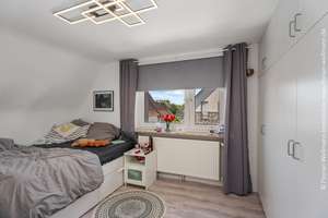 Cuxhaven - Döse l Attraktives Mehrfamilienhaus mit drei Wohneinheiten und schönem Grundstück – Die vollständige Adresse der Immobilie erhältst du vom Anbieter., 27474 Cuxhaven – Vorschaubild 12