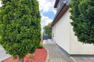 Moderne 2‑Etagen-Wohnung mit Balkon & EBK im Herzen von Burgdamm  – Die vollständige Adresse der Immobilie erhältst du vom Anbieter., 28717 Burgdamm, Bremen – Vorschaubild 2